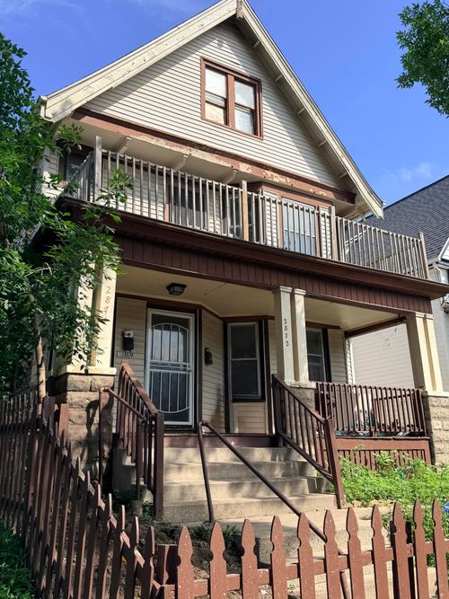 2872 N 33rd St, Milwaukee, WI, 53210-1916 | Card Image