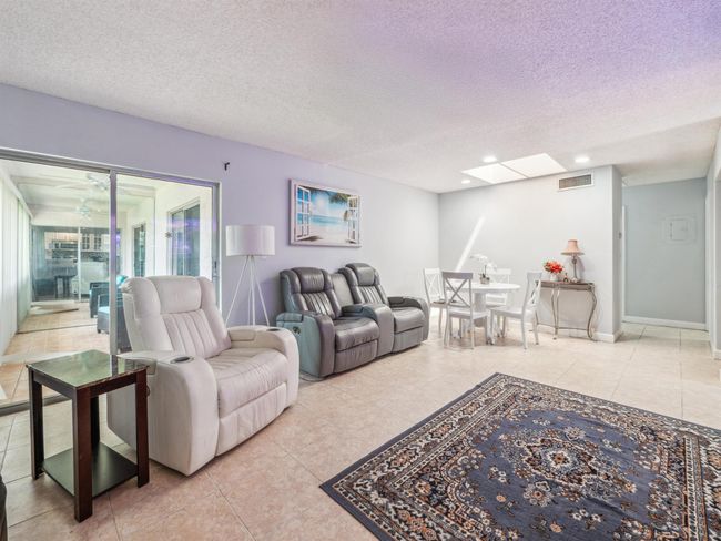 8761 Echo Ln, Condo with 2 bedrooms, 2 bathrooms and null parking in Boca Raton FL | Image 8