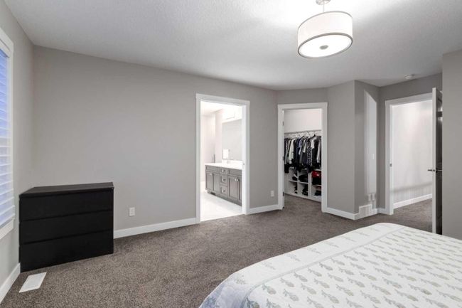 242 West Grove Point Sw, Home with 4 bedrooms, 3 bathrooms and 4 parking in Calgary AB | Image 22