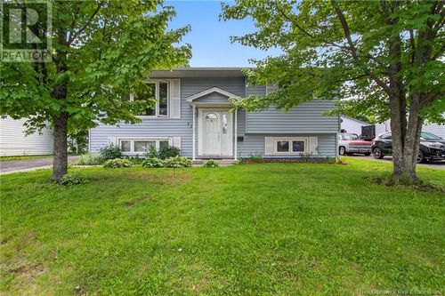 170 Carney Ave, Moncton, NB, E1C8W7 | Card Image