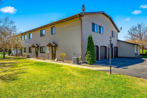 18-5734 Otter View Trl, White Bear Lake, MN, 55110-2220 | Card Image