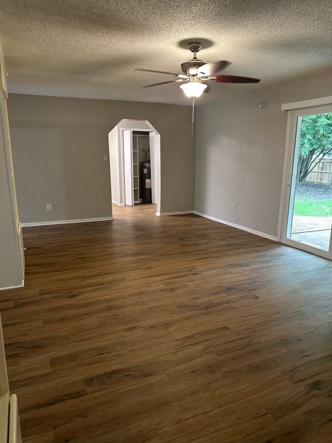 1014 Tulip Trl, House other with 3 bedrooms, 2 bathrooms and null parking in Mesquite TX | Image 7