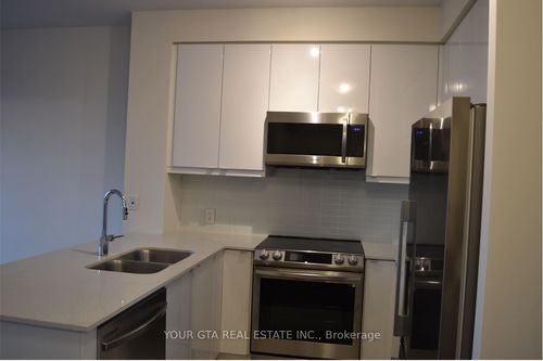 711-50 Thomas Riley Rd, Etobicoke, ON, M9B0C5 | Card Image