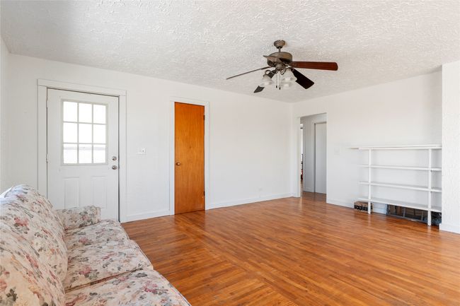 Versatile layout ideal for any furniture arrangement. | Image 31