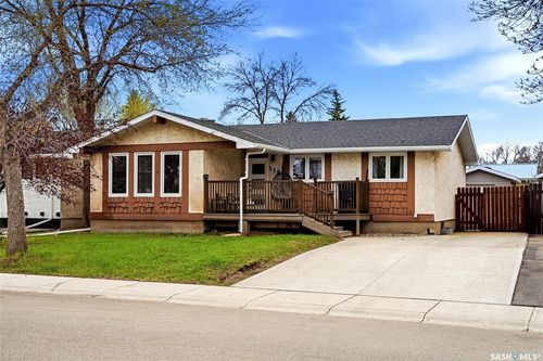 118 Mackenzie Cres, Regina, SK, S4N5G5 | Card Image