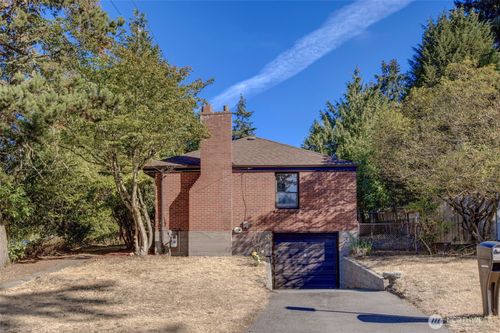 12004 5th Ave Ne, Seattle, WA, 98125-4908 | Card Image