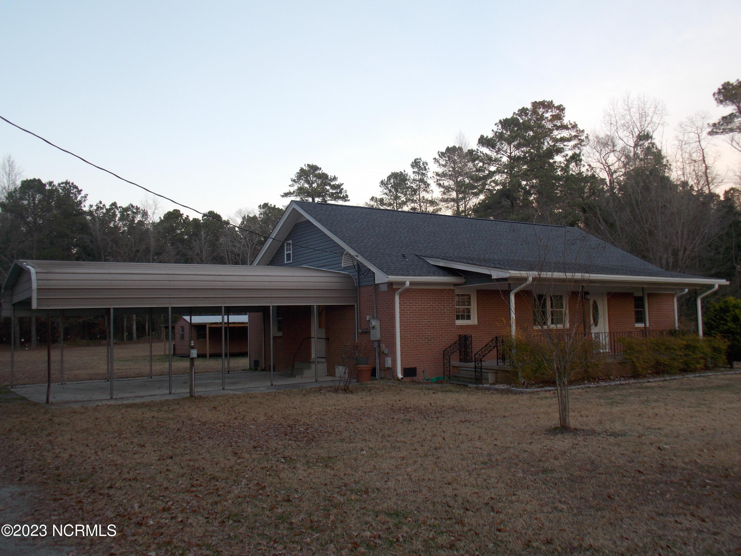 White Oak River Rd, Maysville, NC 28555