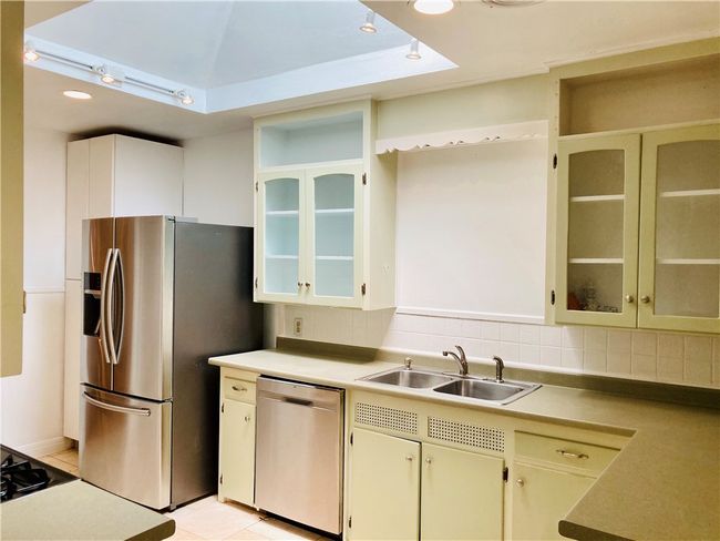 2400 W 7 Th St, House other with 4 bedrooms, 2 bathrooms and 4 parking in Austin TX | Image 35