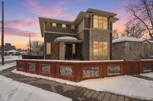 201 12 St Ne, Calgary, AB, T2E4P7 | Card Image