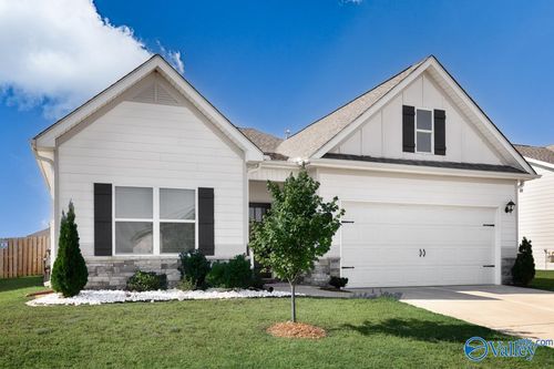 29760 Logan Oaks Dr Nw, Harvest, AL, 35749-5311 | Card Image