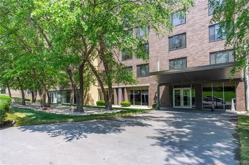 3t-600 E 8th St # Tsr Rd, Kansas City, MO, 64106 | Card Image