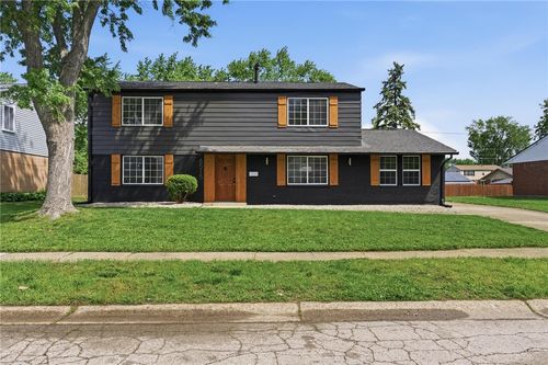 6515 Menlo Way, Huber Heights, OH, 45424-3425 | Card Image