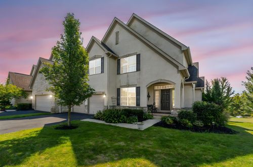 4951 Scenic Creek Dr, Powell, OH, 43065-6047 | Card Image