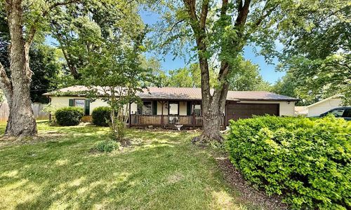 586 N Graham St, Bowling Green, KY, 42101-9167 | Card Image