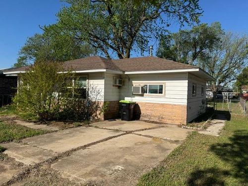 407 S Fox St, Wayne, OK, 73095 | Card Image