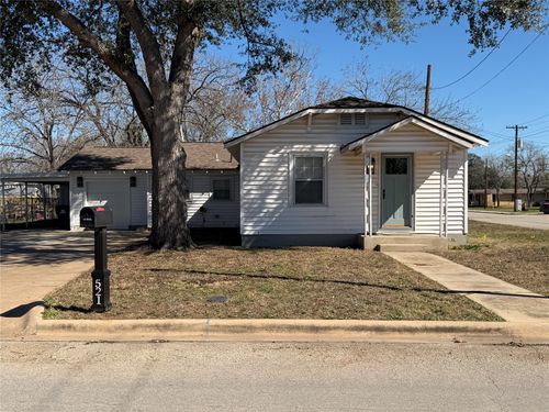 521 S Oak Ave, Luling, TX, 78648-3025 | Card Image