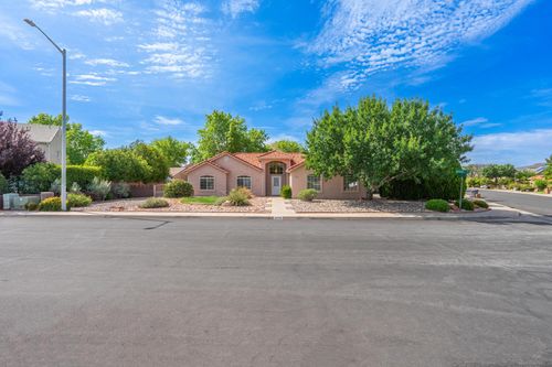 3719 Windmill Dr, Santa Clara, UT, 84765-5371 | Card Image