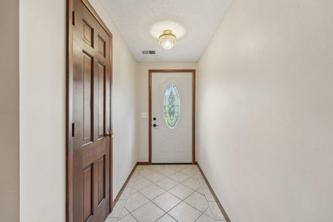 8-web-or-mls-Douglas Dr N-1806-008.jpg | Image 8