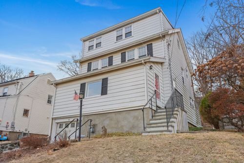 68 Knickerbocker Avenue, Stamford, CT, 06907 | Card Image