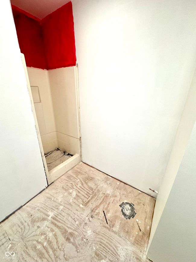 #1 bathroom | Image 8