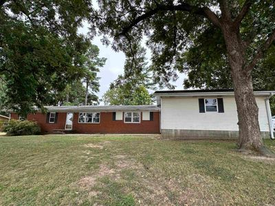 4908 W Kingshighway, House other with 3 bedrooms, 2 bathrooms and null parking in Paragould AR | Image 2