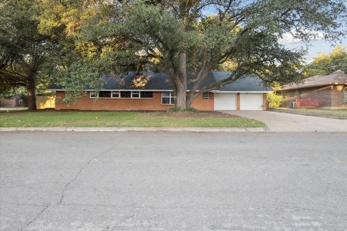 4209 Ashmore Dr, North Richland Hills, TX, 76180-7337 | Card Image