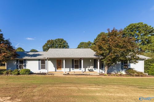 1004 Lindsay Ln S, Athens, AL, 35613-2706 | Card Image