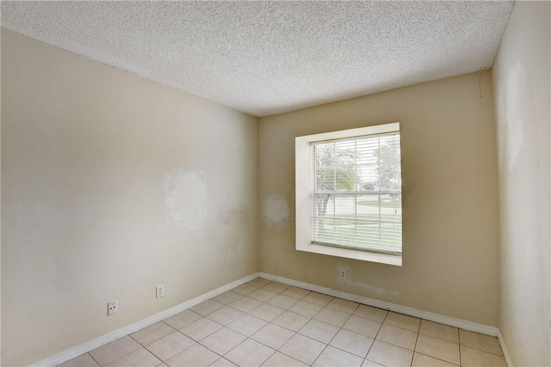 Residential Lease in Lake Worth 5