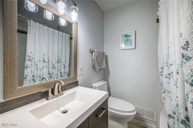 10050 Reichert Rd, House other with 3 bedrooms, 2 bathrooms and null parking in Parma OH | Image 15