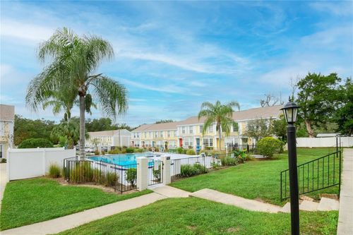 26-13548 Embassy Park Ct, DADE CITY, FL, 33525-5229 | Card Image