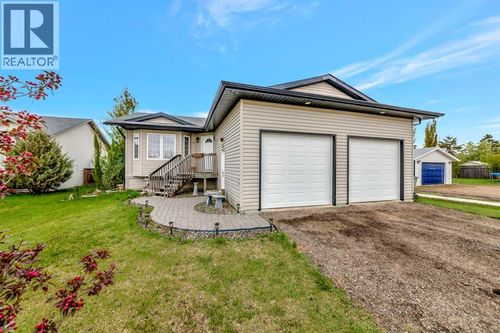 1 Mcewenc Place, Lashburn, SK, S0M1H0 | Card Image
