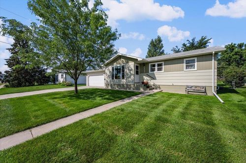 2050 12th Ave, Belle Fourche, SD, 57717-2210 | Card Image