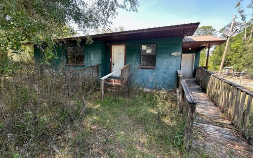 310 Sw Taylor Ave, Mayo, FL, 32066-4908 | Card Image