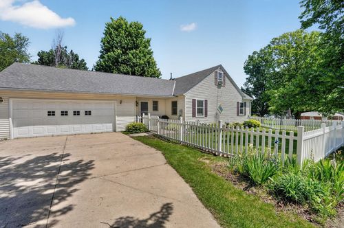 522 Andrews St, Nashua, IA, 50658-9605 | Card Image