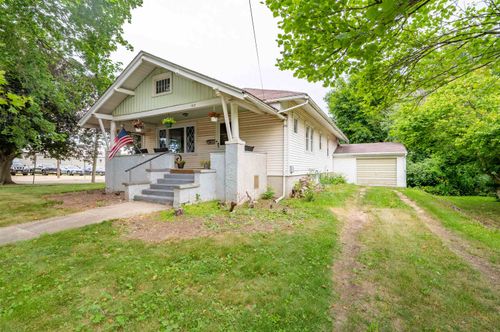 102 E Front St, MOUNT MORRIS, IL, 61054-1522 | Card Image
