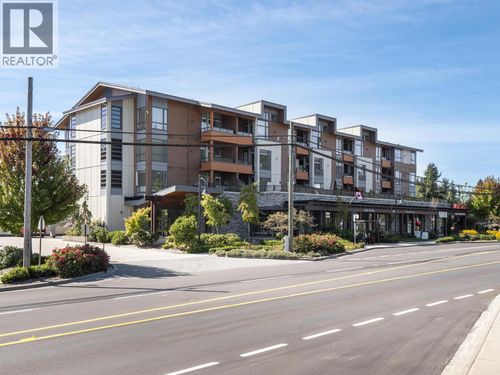 101-875 Gibsons Way, Gibsons, BC, V0N1V8 | Card Image
