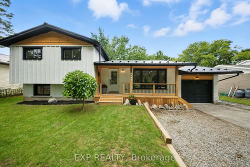92 Mary St, Creemore, ON, L0M1G0 | Card Image