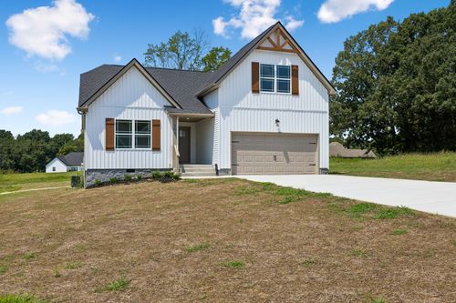 100 Morgan Ln, Dickson, TN, 37055-2491 | Card Image