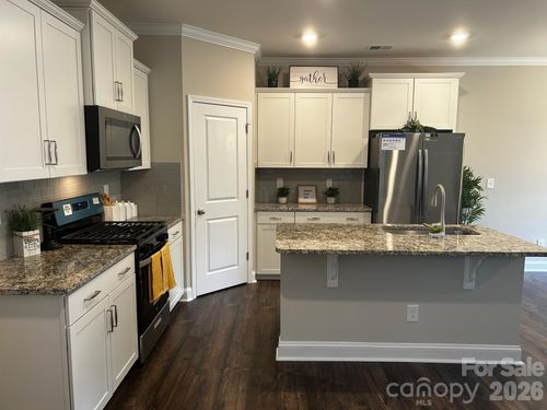 592 Altamonte Dr, Lake Wylie, SC, 29710-0920 | Card Image