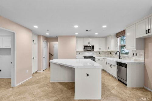 20433 Paseo Cresta, Northridge, CA, 91326-4562 | Card Image