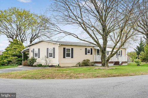 29 Carol Ann Dr, LEBANON, PA, 17046-9203 | Card Image