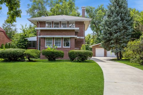 247 Addison Rd, Riverside, IL, 60546-2003 | Card Image