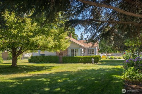 211 S Granite St, Omak, WA, 98841-9362 | Card Image