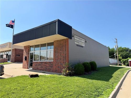 619 Holiday Plz, Lansing, KS, 66043-1307 | Card Image
