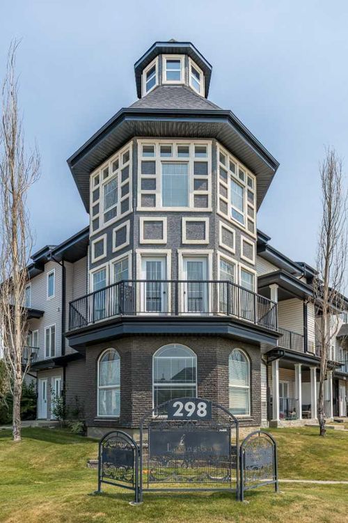 28-298 Somerset Way Se, Medicine Hat, AB, T1B0E9 | Card Image