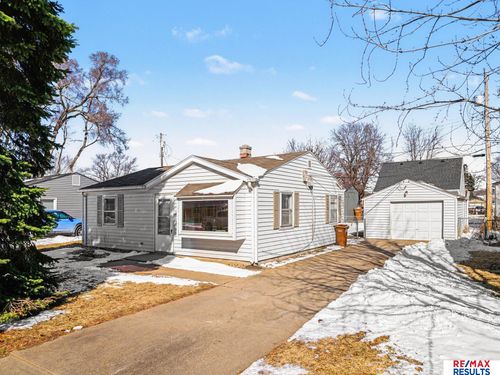 1004 W 31st Ave, Bellevue, NE, 68005-3957 | Card Image