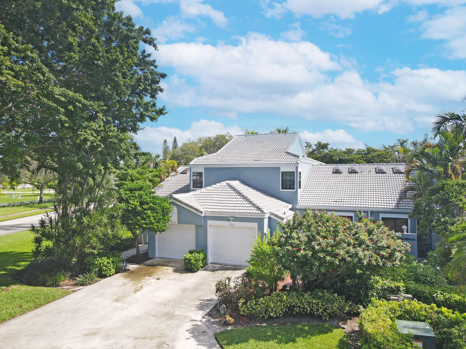 Waterford Ln, Tamarac, FL 33321