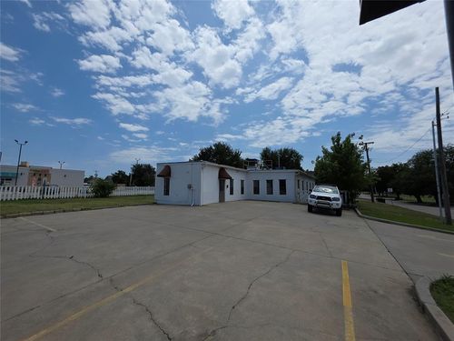 1732 Nw 23rd St, Oklahoma City, OK, 73106-1408 | Card Image