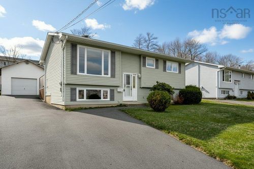 120 Flying Cloud Drive, Dartmouth, NS, B2W4T3 | Card Image
