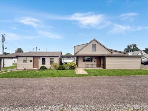 114 Park Ave, Dupo, IL, 62239-1346 | Card Image